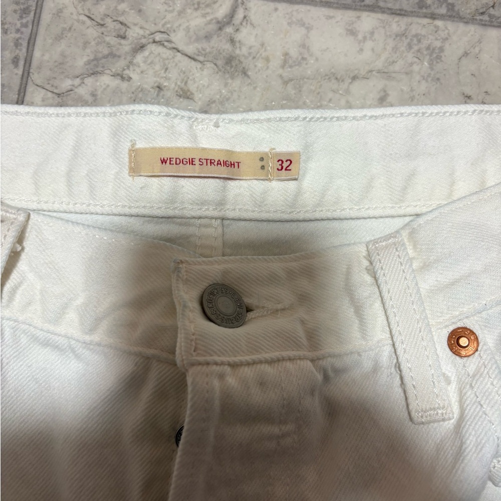 Levi's White Wedgie Straight Jeans - Picture 3 of 10